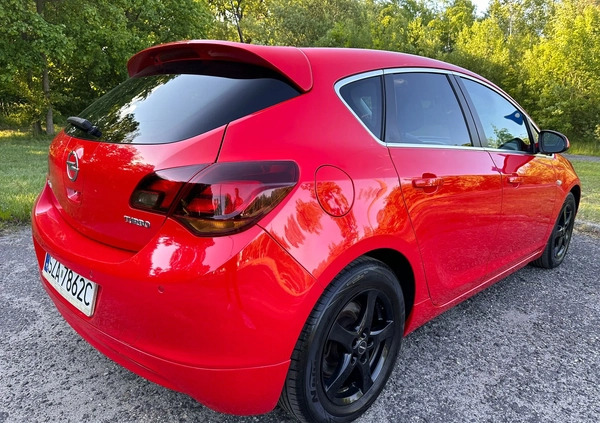 Opel Astra cena 33500 przebieg: 173000, rok produkcji 2011 z Zawiercie małe 352